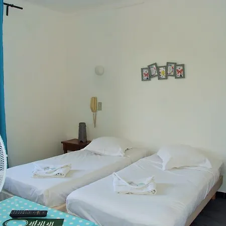 De L'aven Hotel